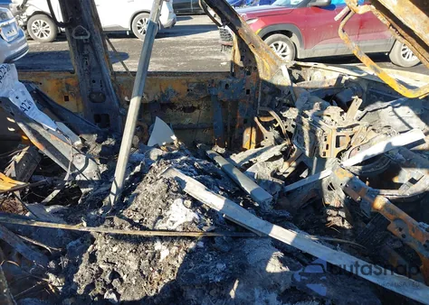 2013 Lincoln Navigator from USA, damaged, VIN 5LMJJ2J56DEL03454